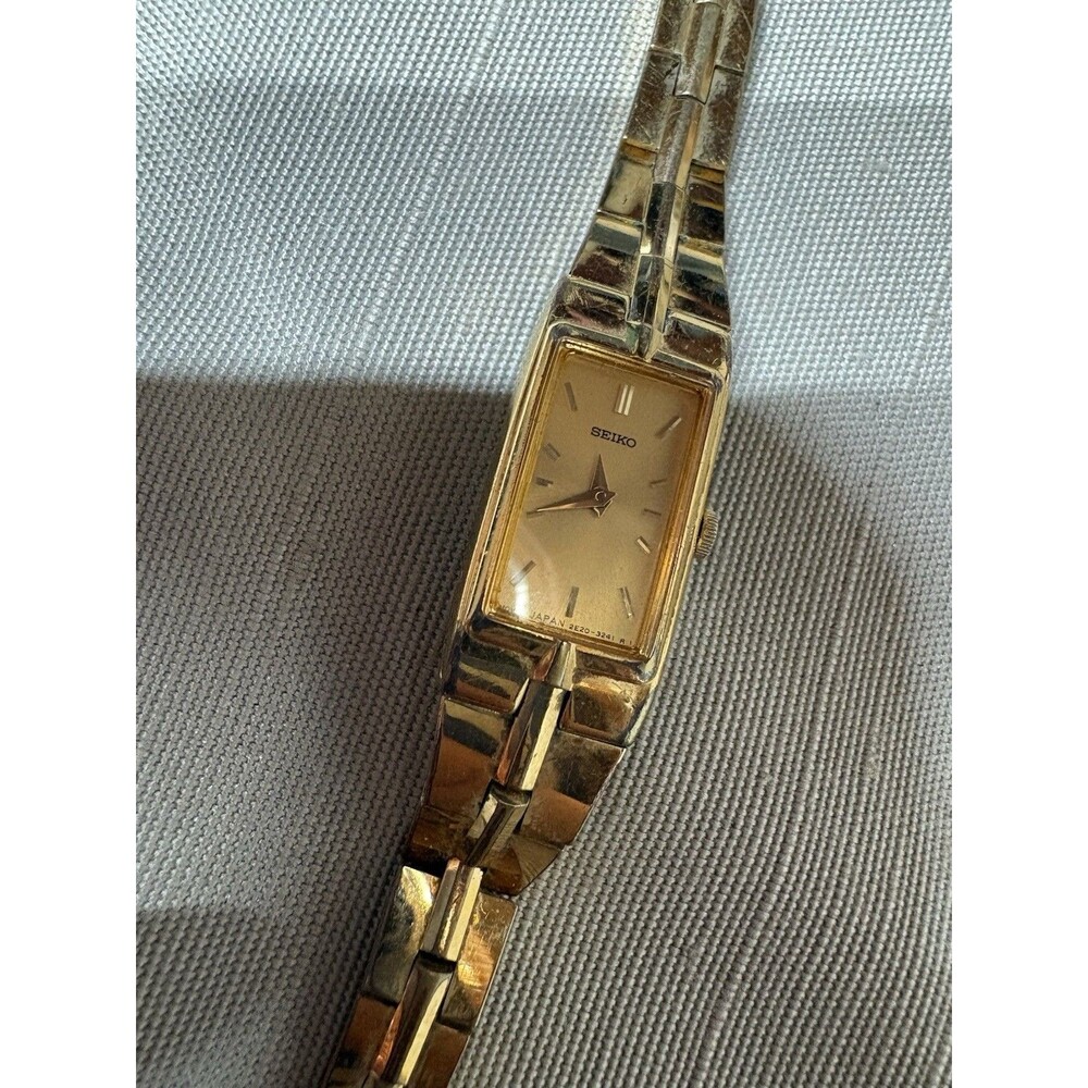 Lot of 8 Vintage and Modern Women's Watches - Seiko, Citizen, Versace, Hamilton - Picture 16 of 16